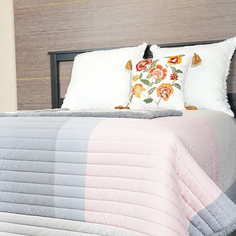 Faux Cashmere Quilt Set